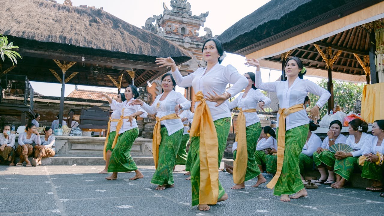 Local community entertaining tourists
