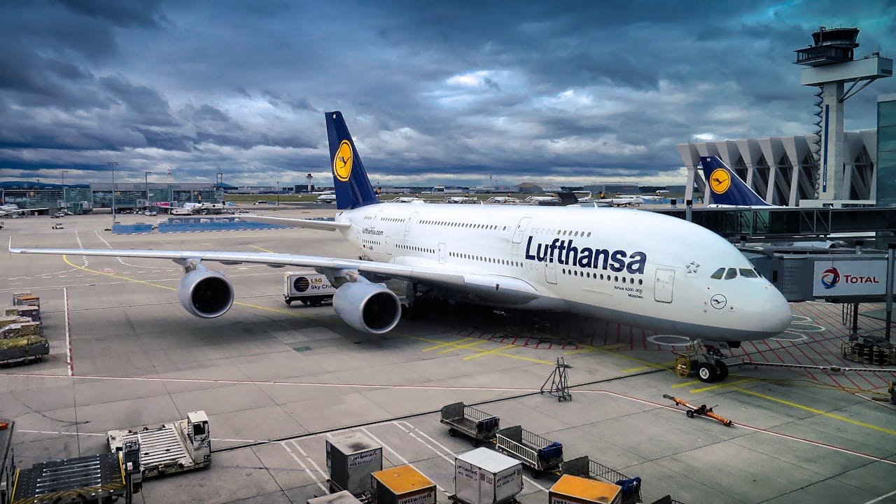 Luthansa plane at the airport